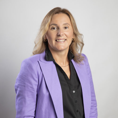 Diana, Agente Inmobiliario experta en ventas con 8+ años de experiencia